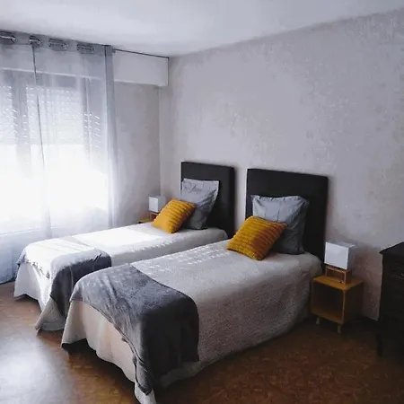 아파트 Paisible Studio Avec Agreable Loggia 2 Mn Du Centre 엑스레뱅