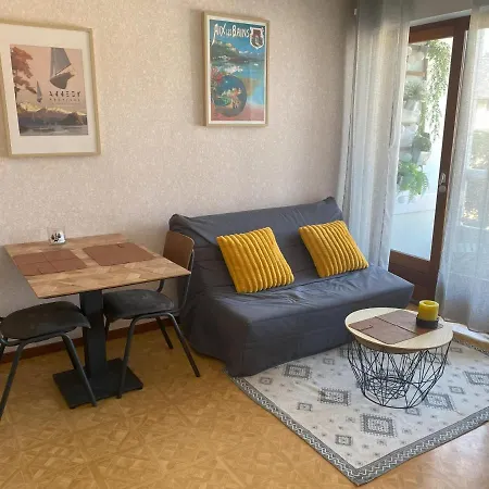 아파트 Paisible Studio Avec Agreable Loggia 2 Mn Du Centre